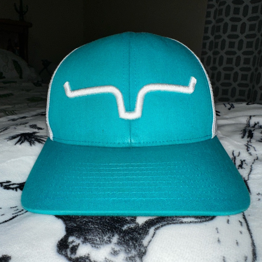 Kimes Ranch Teal and White Cap